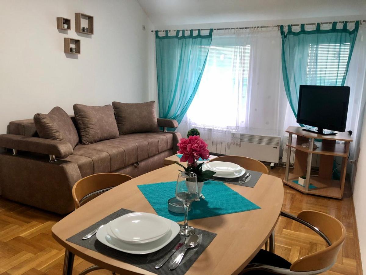 Bellavista Apartmani Stara Pazova Luaran gambar