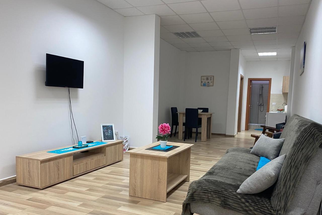 Bellavista Apartmani Stara Pazova Luaran gambar
